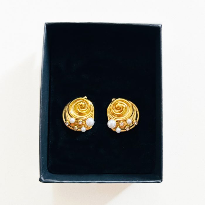 ORECCHINI CONCHIGLIE A BOTTONE