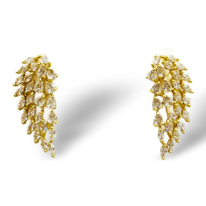 ORECCHINI CON PETALI A CASCATA